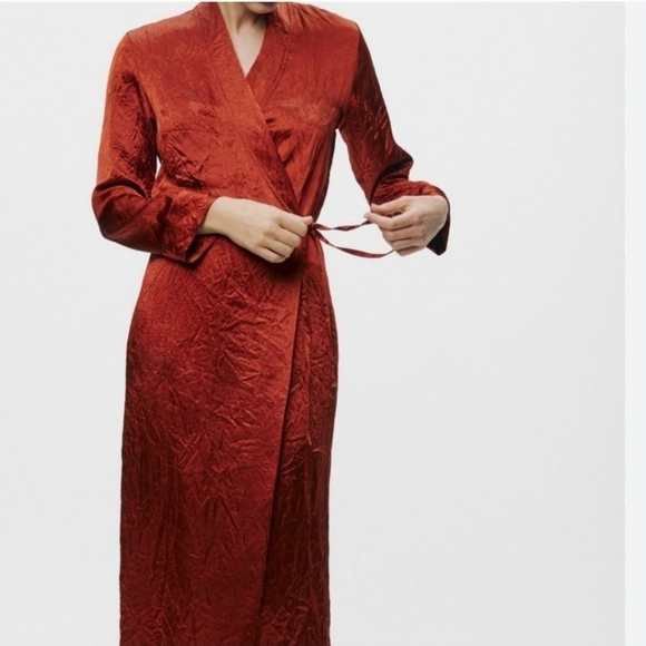 New Zara Woman Collection ZW Satin Effect Wrinkle Wrap Kimono Robe Dress NWT - Picture 3 of 12